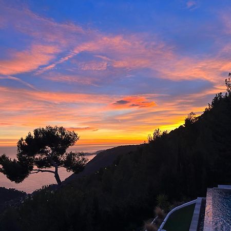 Eze - Appartement Dans Bas De Villa Avec Piscine Pres De Monaco 외부 사진